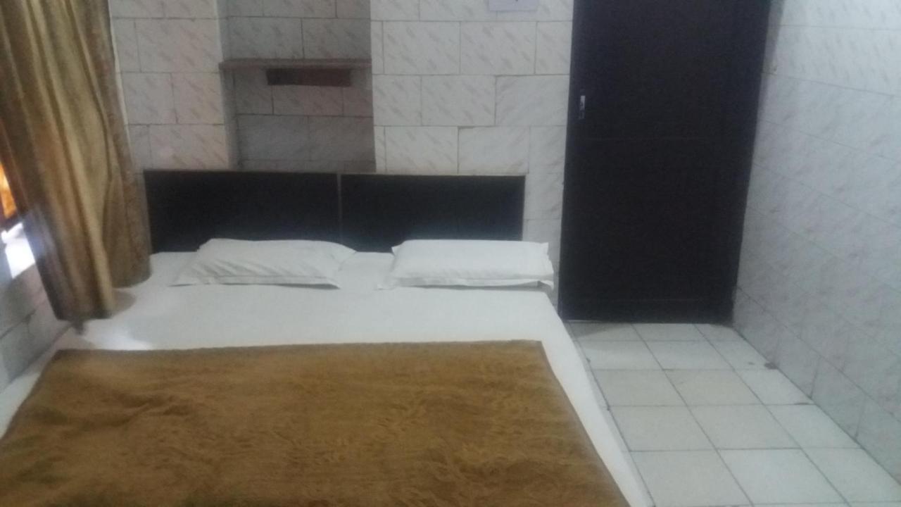 Hotel Jeet Agra  Esterno foto